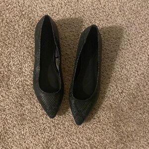 Dark green and black snake print flats